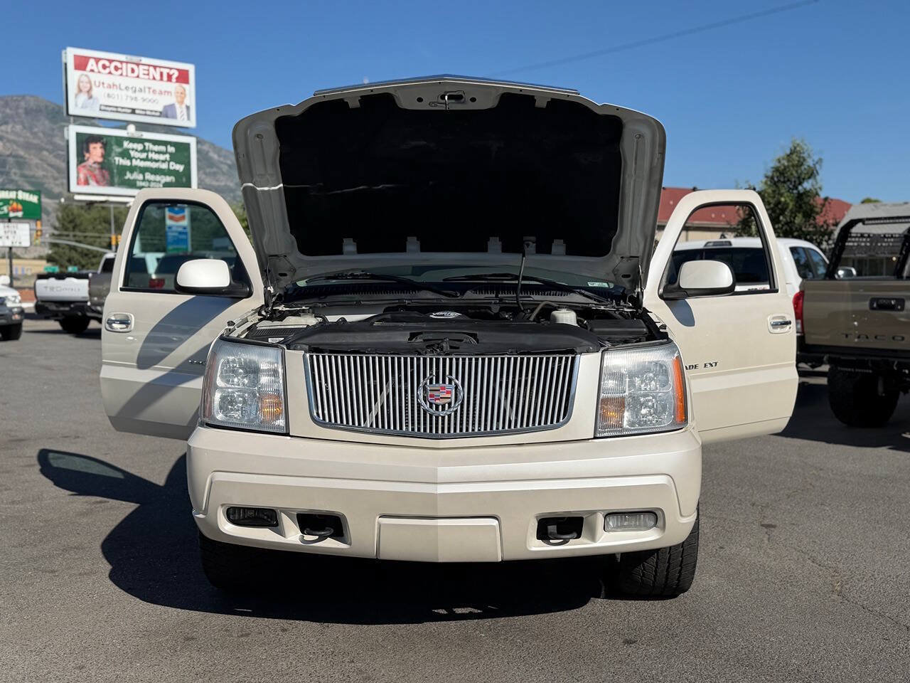 Used 2005 Cadillac Escalade EXT AWD/4WD image 81