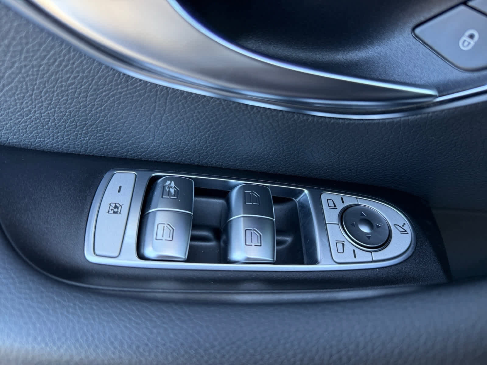 Certified 2022 Mercedes-Benz E 350 Sedan image 23