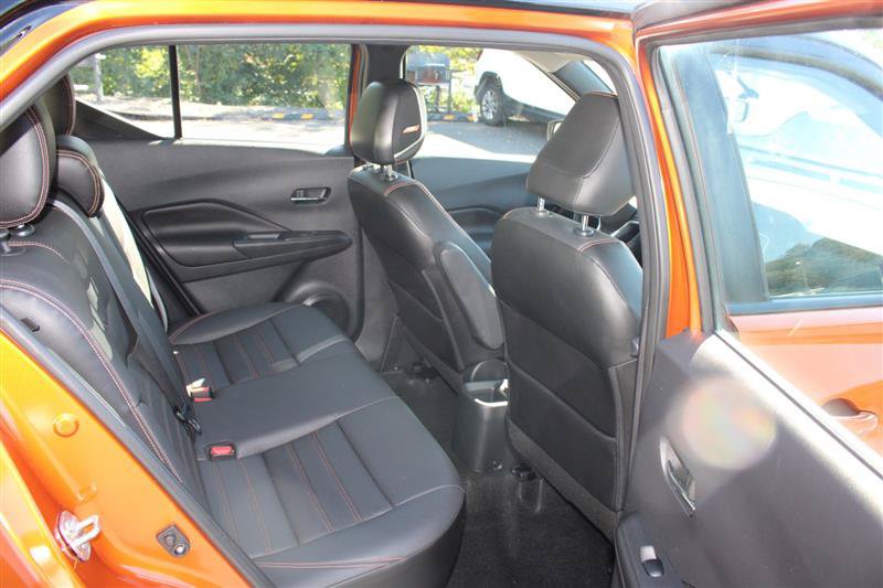 Used 2019 Nissan Kicks SR w/ SR Premium Package FWD image 10