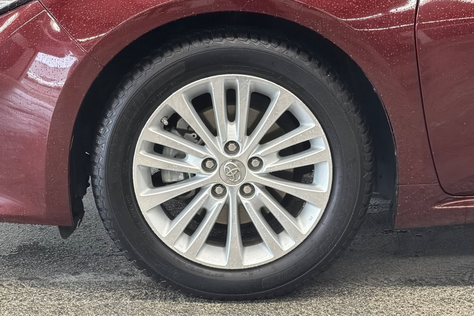 Used 2014 Toyota Avalon Limited image 24