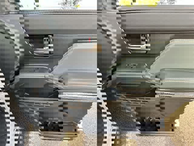 Used 2025 Toyota Tacoma 4x4 Double Cab Hybrid image 20