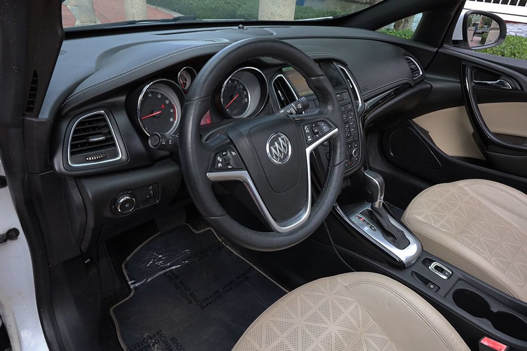 Used 2018 Buick Cascada Premium FWD image 32