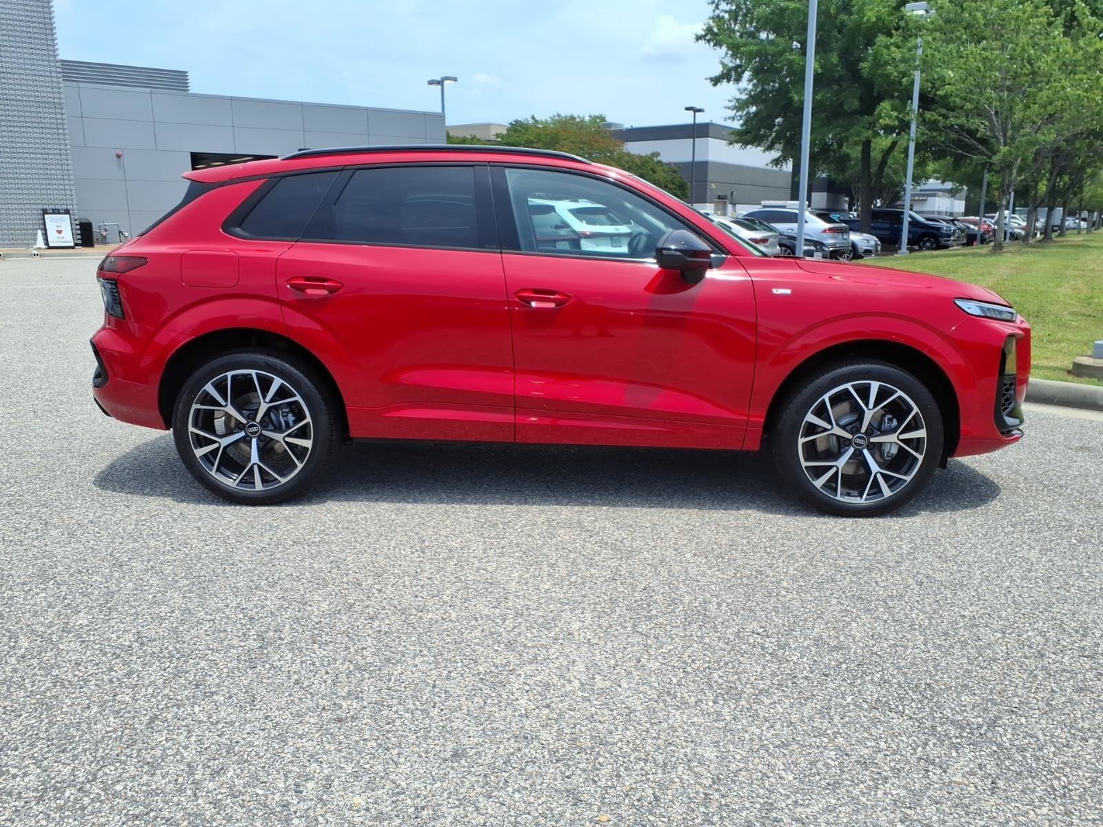 New 2026 Audi Q3 quattro 2.0T AWD/4WD image 5
