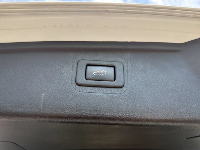 Used 2019 Subaru Outback 2.5i Limited AWD/4WD image 31
