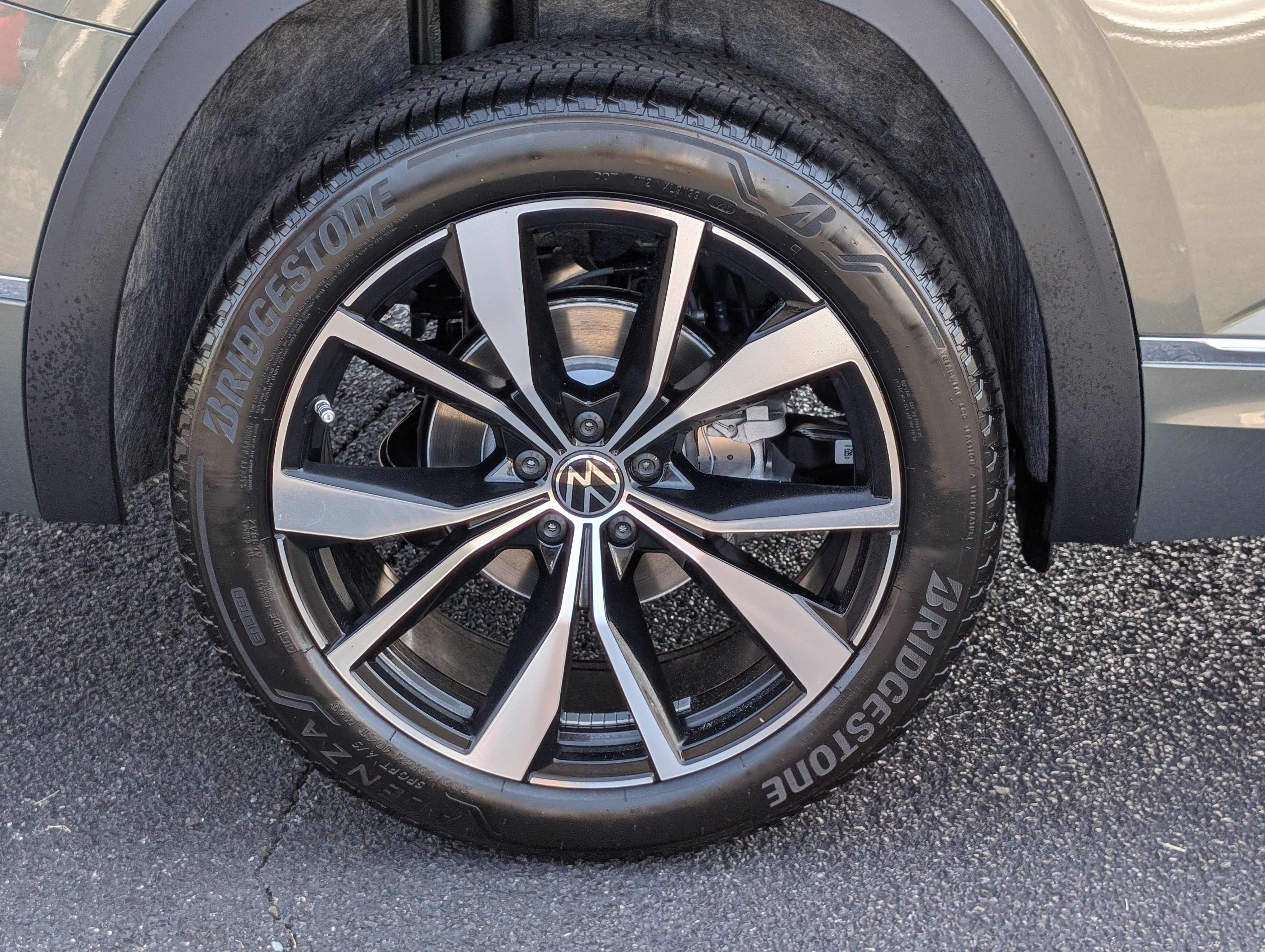 New 2026 Volkswagen Atlas SEL Premium R-Line AWD/4WD image 8