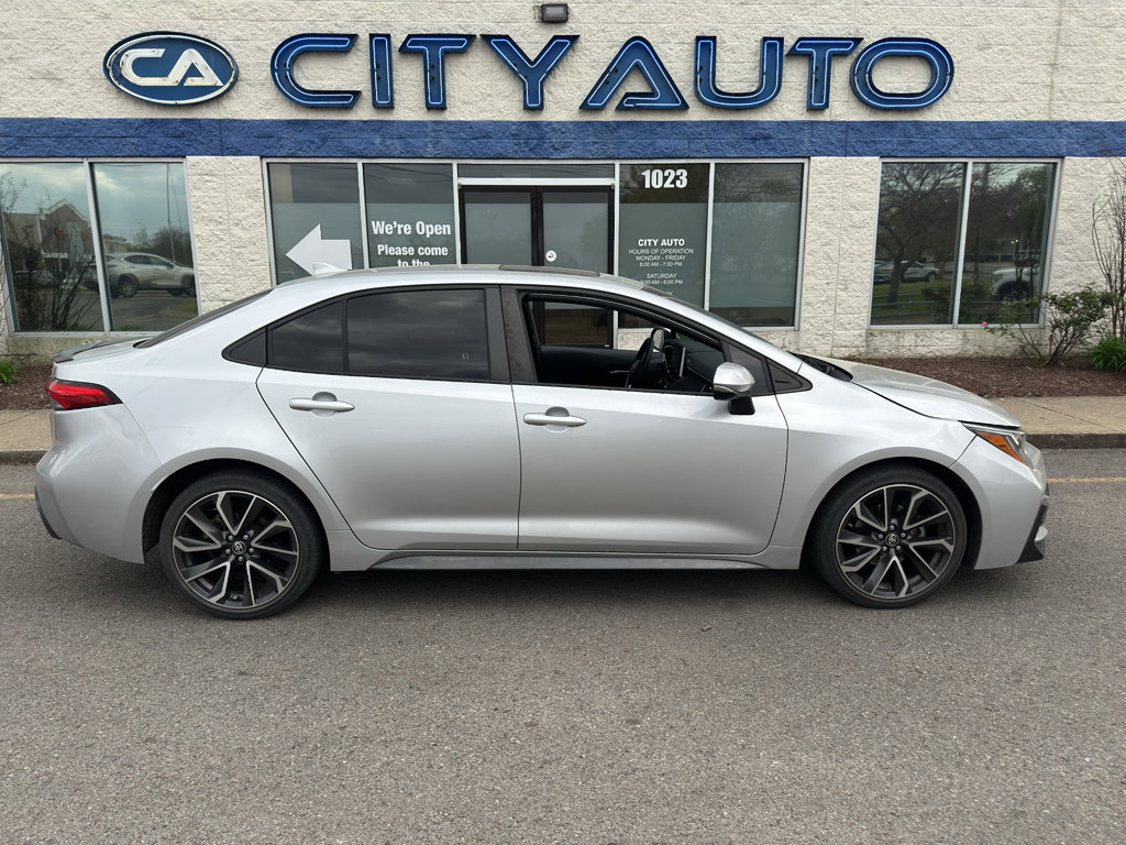 Used 2022 Toyota Corolla XSE image 3