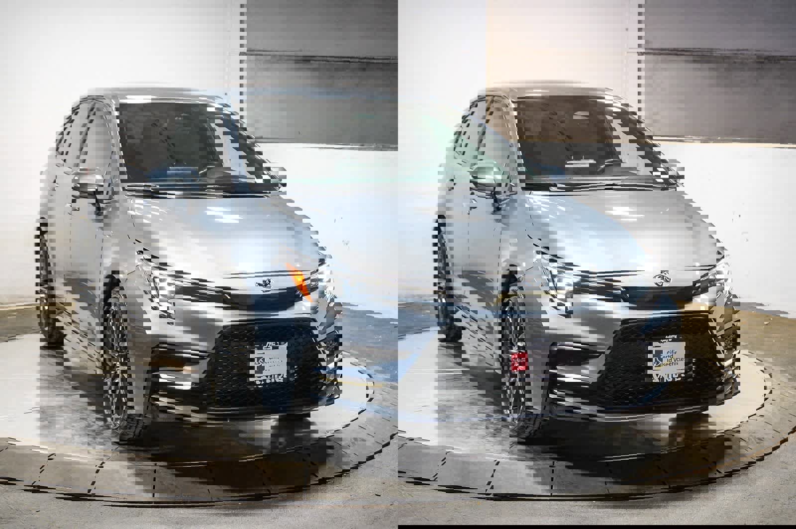 Certified 2025 Toyota Corolla SE image 2