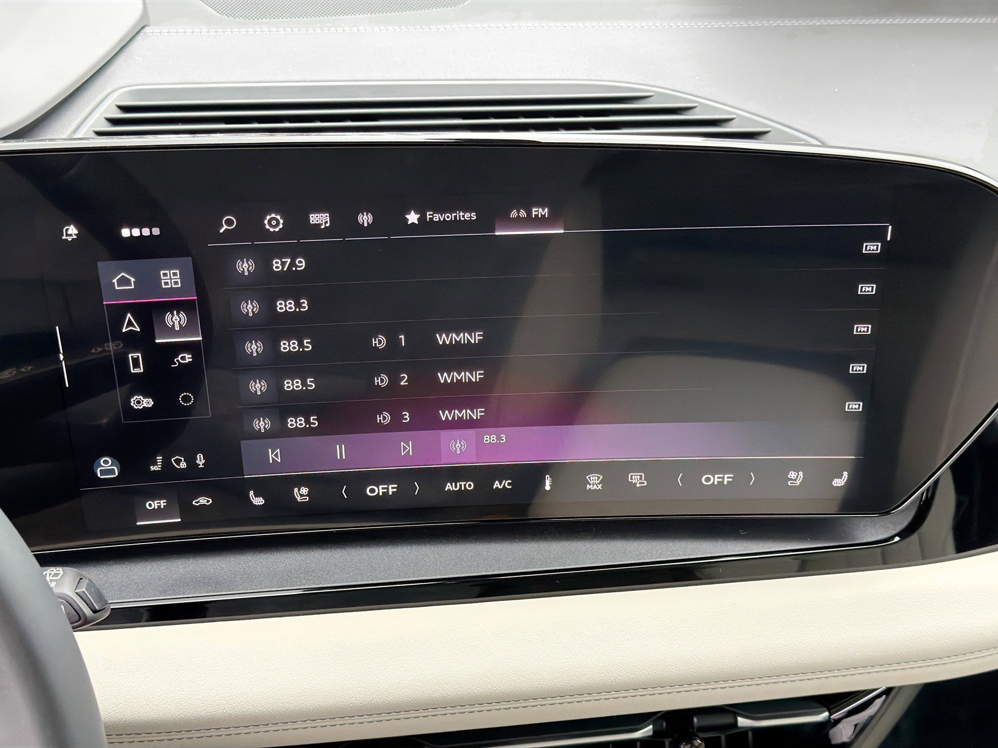 New 2025 Audi Q6 e-tron Premium Plus image 31