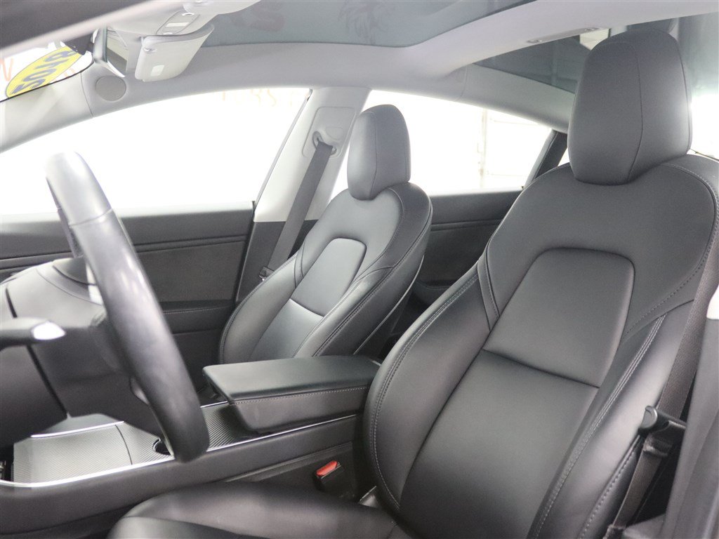 Used 2018 Tesla Model 3 Long Range RWD image 12