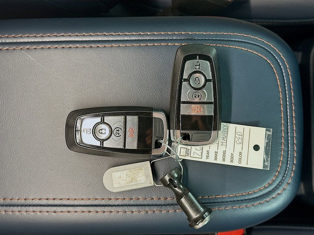 Used 2025 Ford Maverick Lariat w/ 4K Tow Package image 35