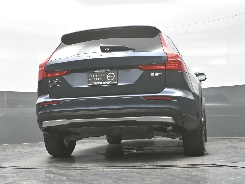 Used 2026 Volvo V60 B5 Cross Country Plus AWD/4WD image 29