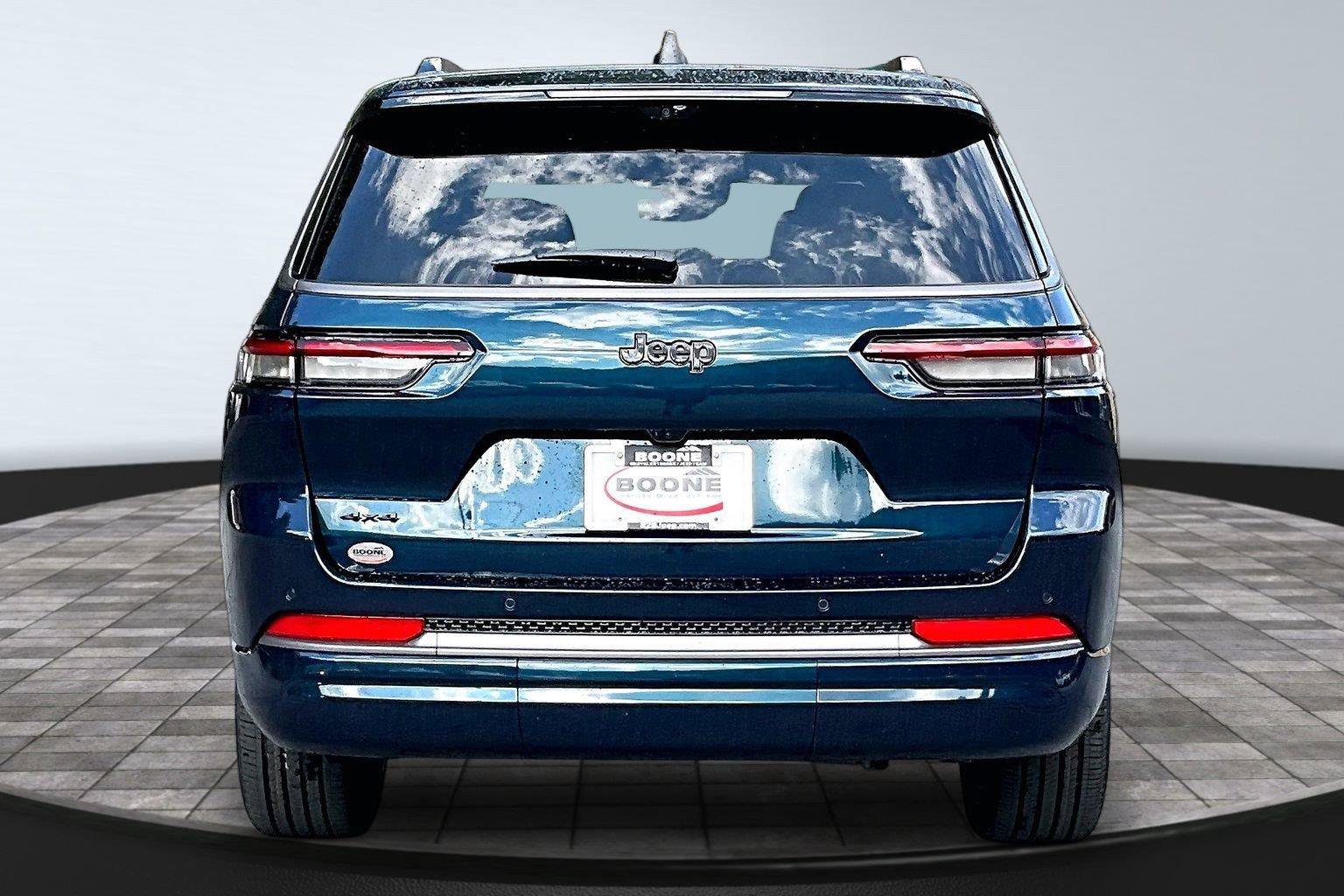 New 2027 Jeep Grand Cherokee L Limited AWD/4WD image 5
