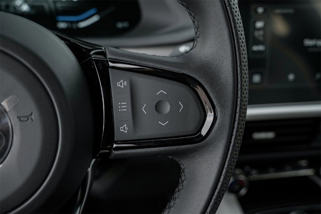 New 2025 Lotus Emira image 24