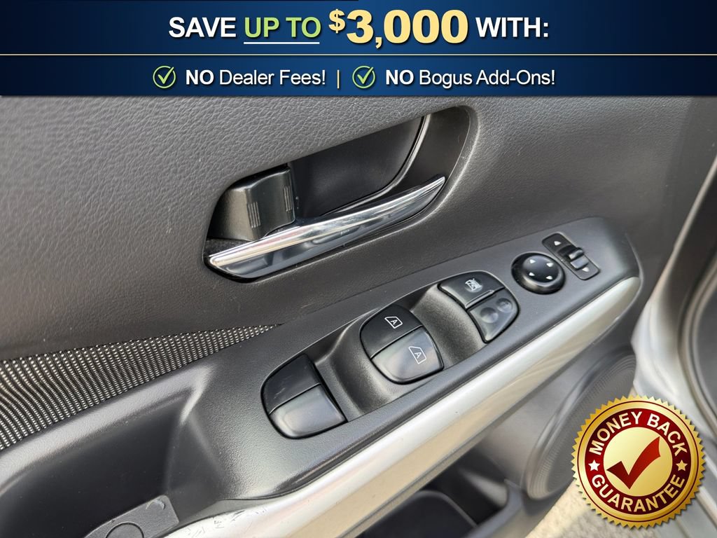 Used 2019 Nissan Kicks SV FWD image 16
