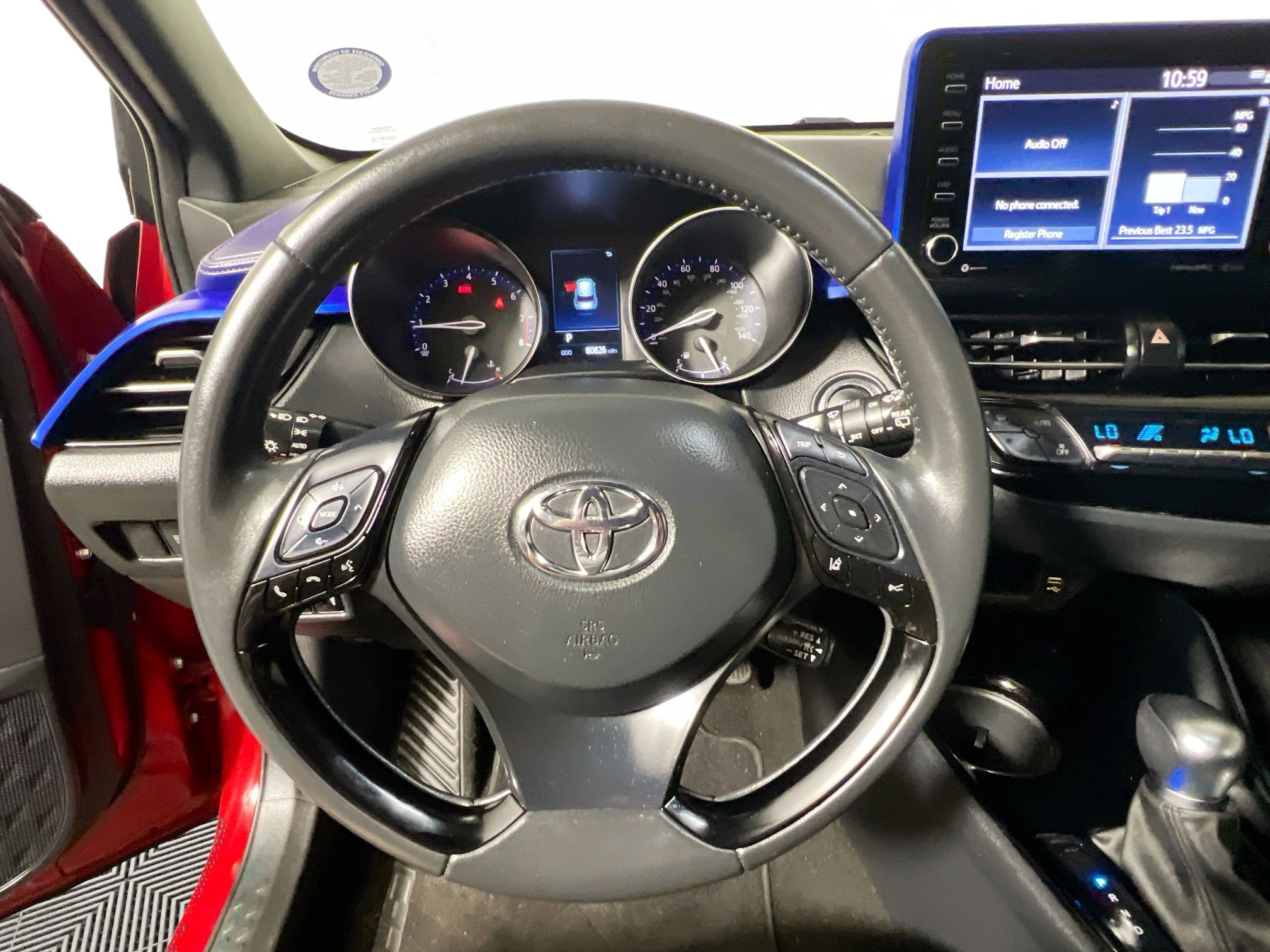 Used 2021 Toyota C-HR XLE image 17