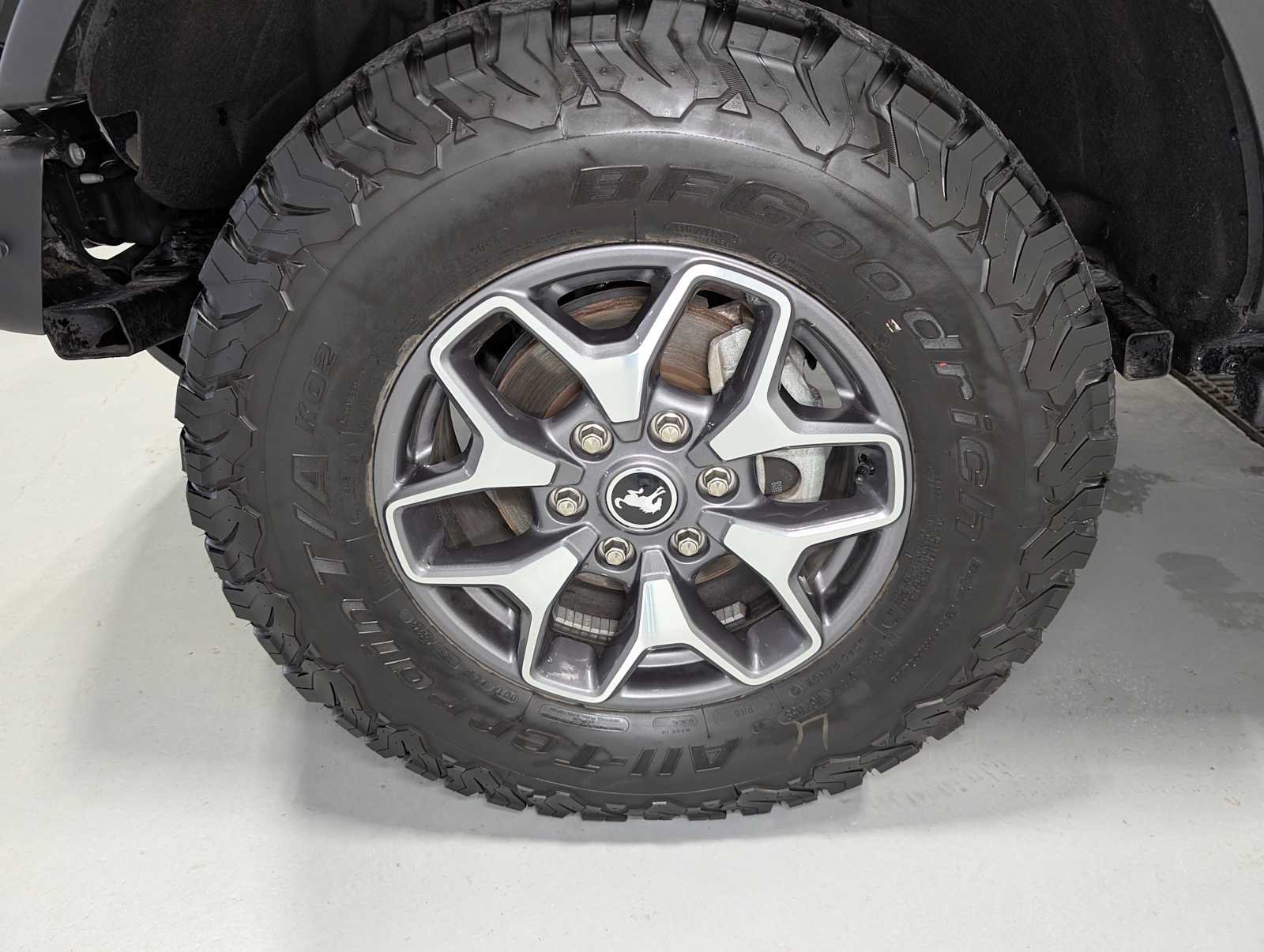 Used 2024 Ford Bronco Badlands AWD/4WD image 3