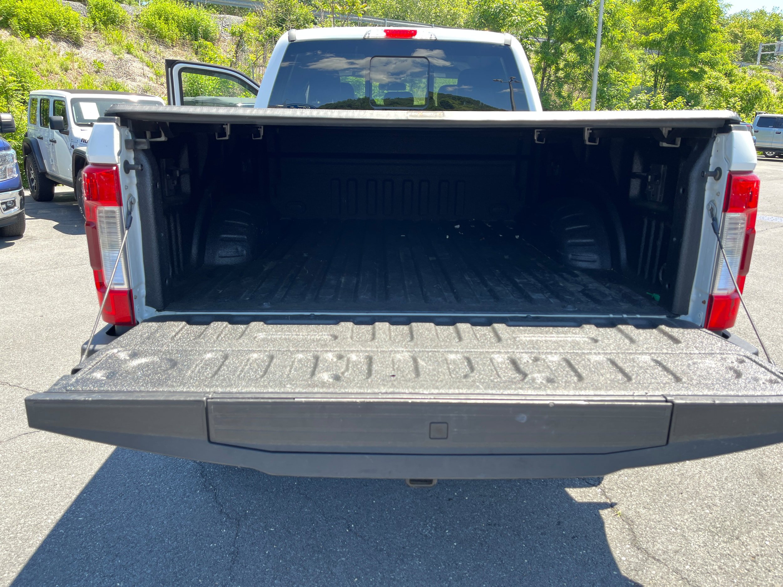 Used 2019 Ford F250 Lariat w/ Lariat Ultimate Package AWD/4WD image 7