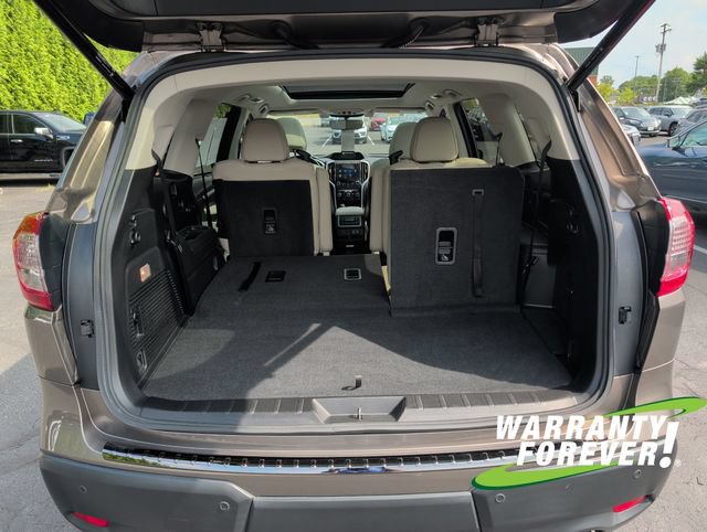 Used 2022 Subaru Ascent Limited w/ Technology Package AWD/4WD image 18