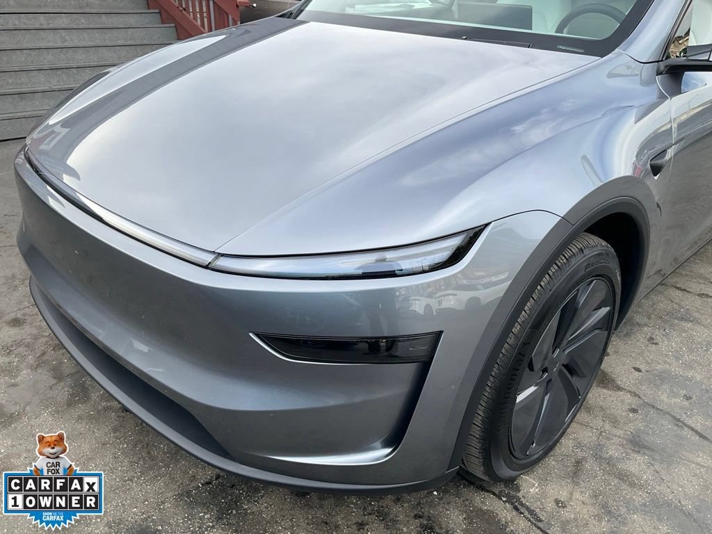 Used 2026 Tesla Model Y Long Range AWD/4WD image 90