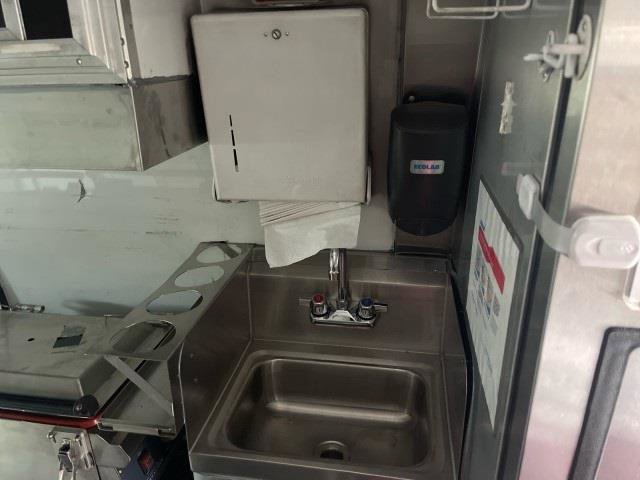 Used 2020 Mercedes-Benz Sprinter 4500 w/ Premium Plus Package image 45