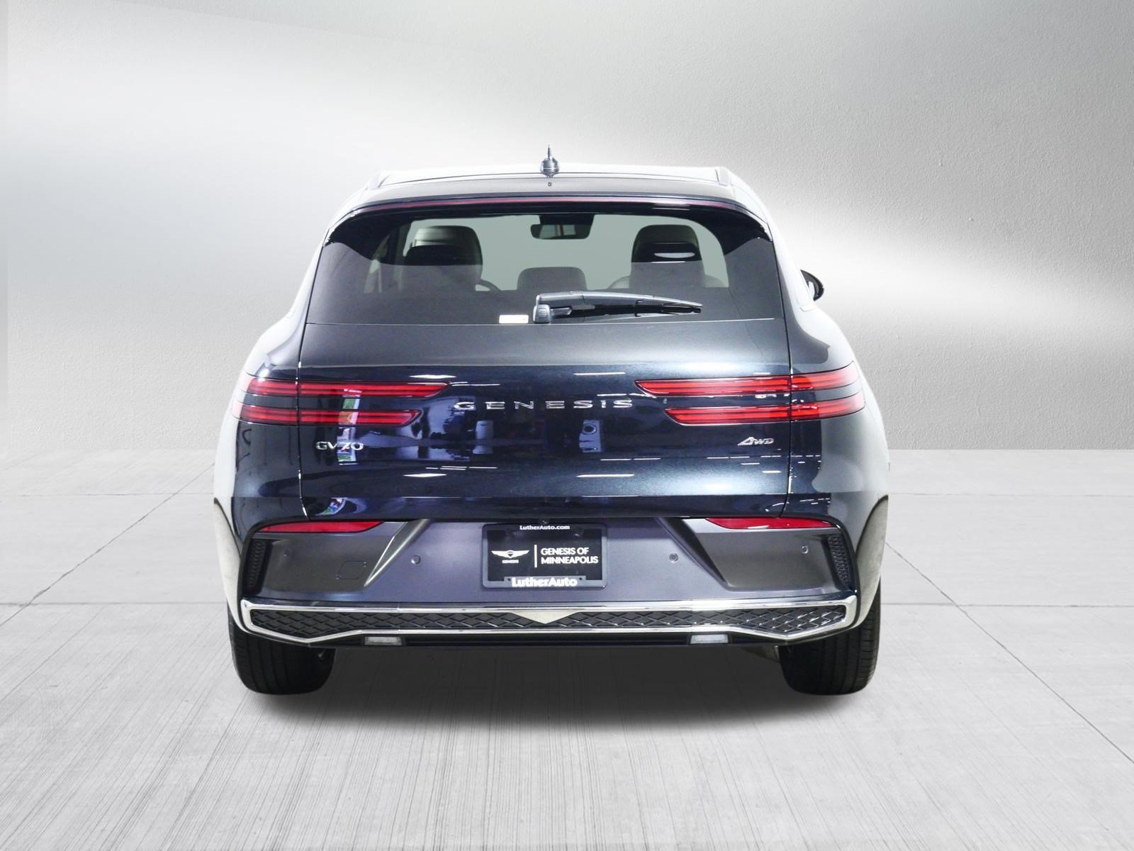 Certified 2026 Genesis GV70 2.5T AWD/4WD image 6