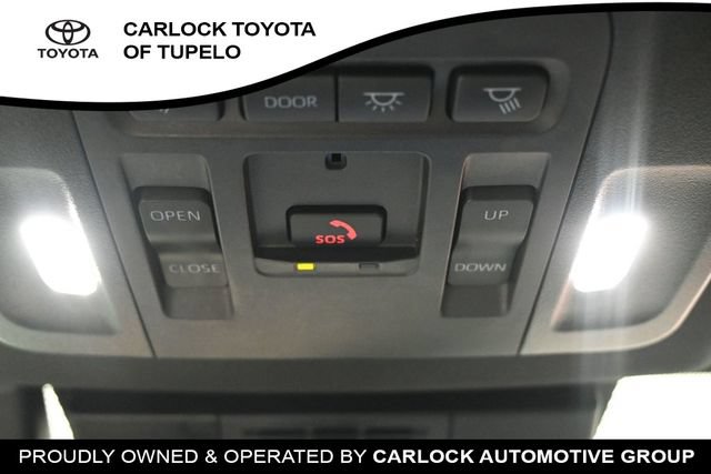 Used 2025 Toyota Camry SE w/ Convenience Package FWD image 36