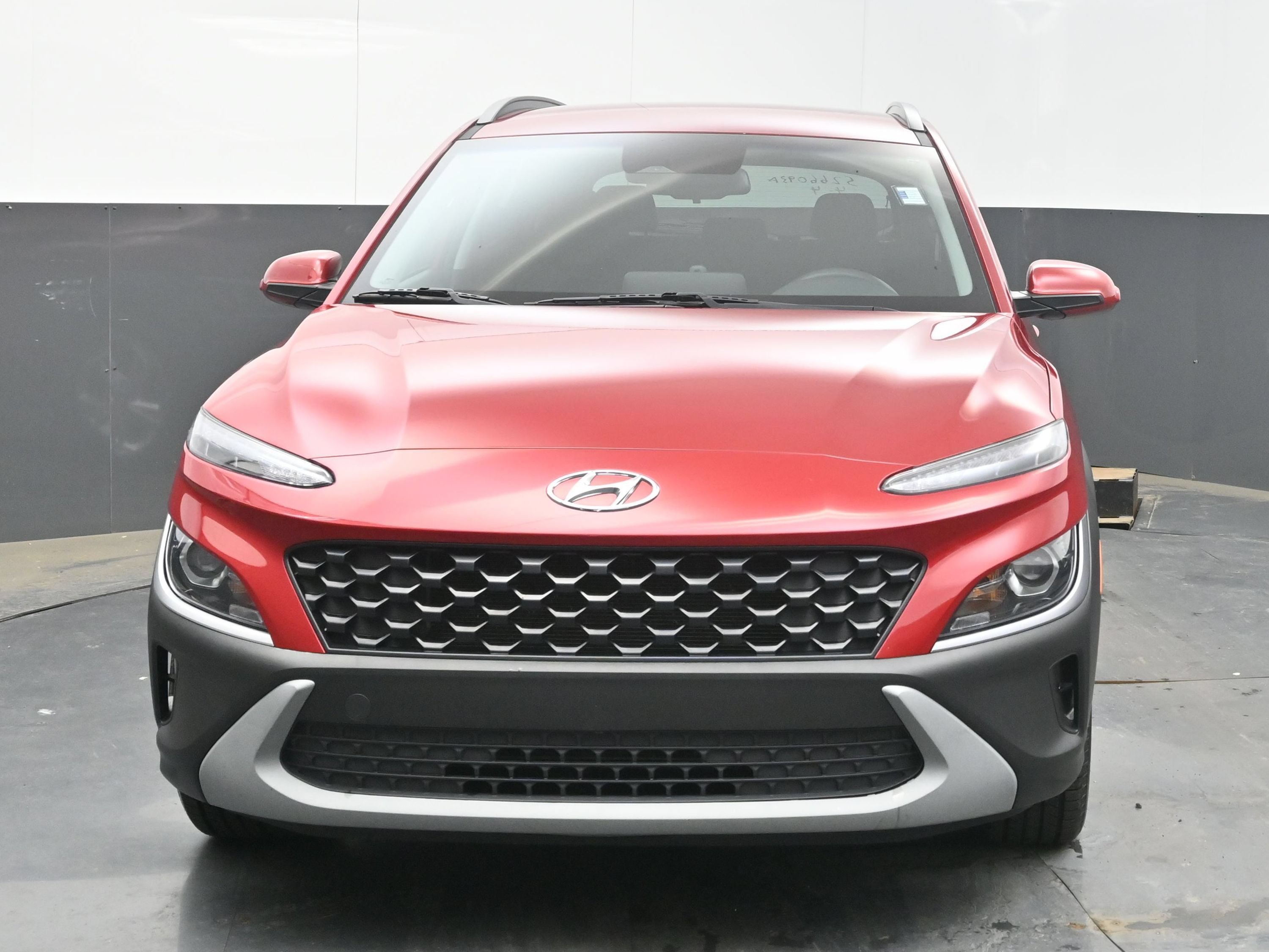 Used 2022 Hyundai Kona SEL w/ Cargo Package FWD image 3