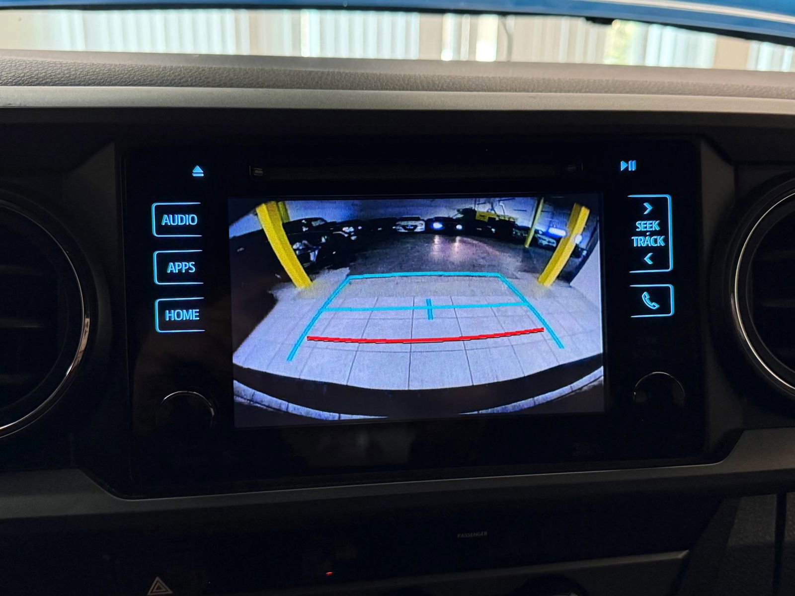 Used 2016 Toyota Tacoma TRD Off-Road w/ Towing Package image 32