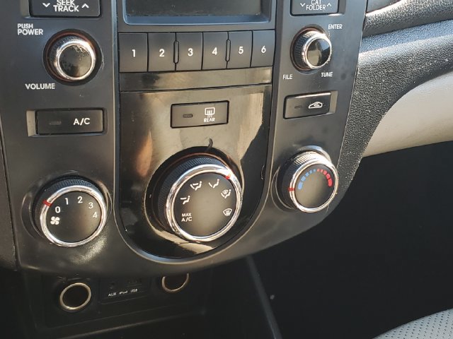 Used 2011 Kia Forte EX FWD image 18