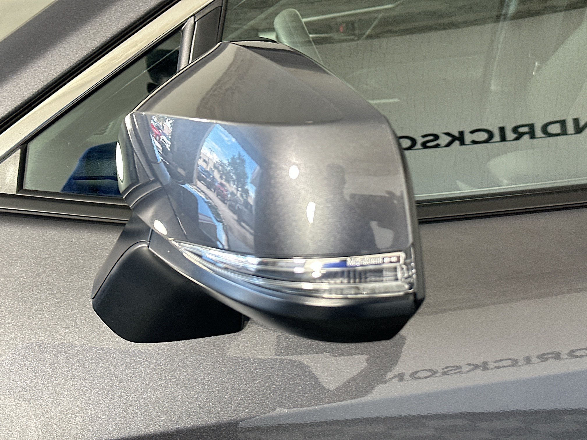 Used 2024 Toyota RAV4 XLE w/ Convenience Package FWD image 10