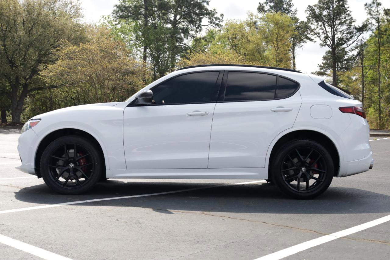 Used 2021 Alfa Romeo Stelvio Ti w/ Nero Edizione AWD/4WD image 2