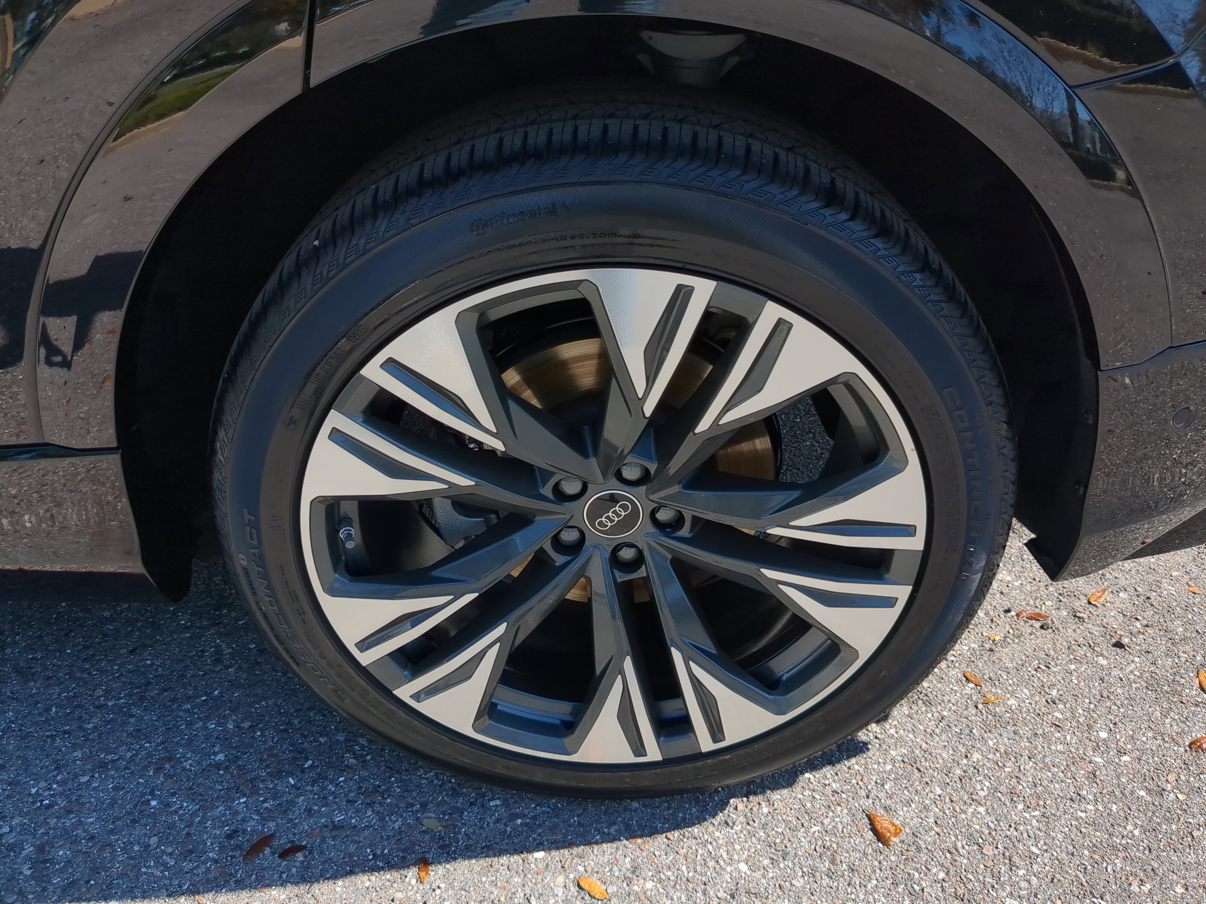 Used 2025 Audi Q8 Premium Plus w/ Premium Plus Package image 35