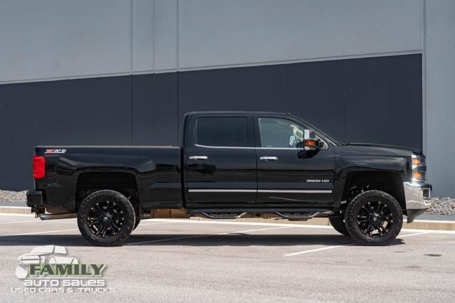 Used 2016 Chevrolet Silverado 3500 LTZ AWD/4WD image 14