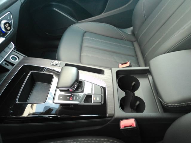 Used 2025 Audi Q5 2.0T Premium image 40