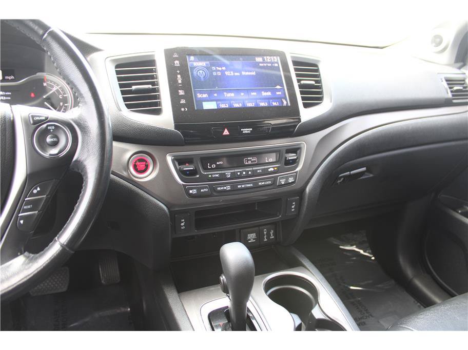Used 2017 Honda Pilot EX-L image 25