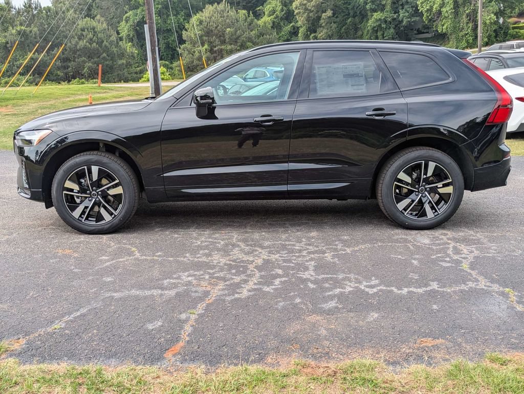 New 2026 Volvo XC60 B5 Core w/ Protection Package Premier AWD/4WD image 3