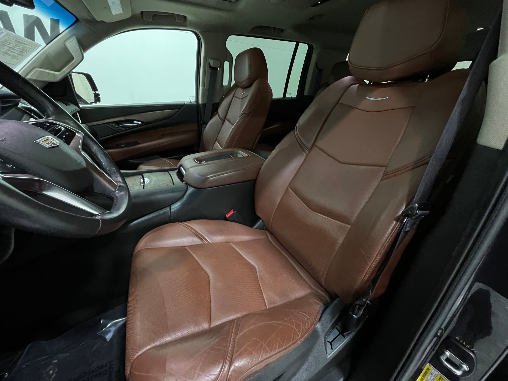 Used 2016 Cadillac Escalade ESV Luxury image 14