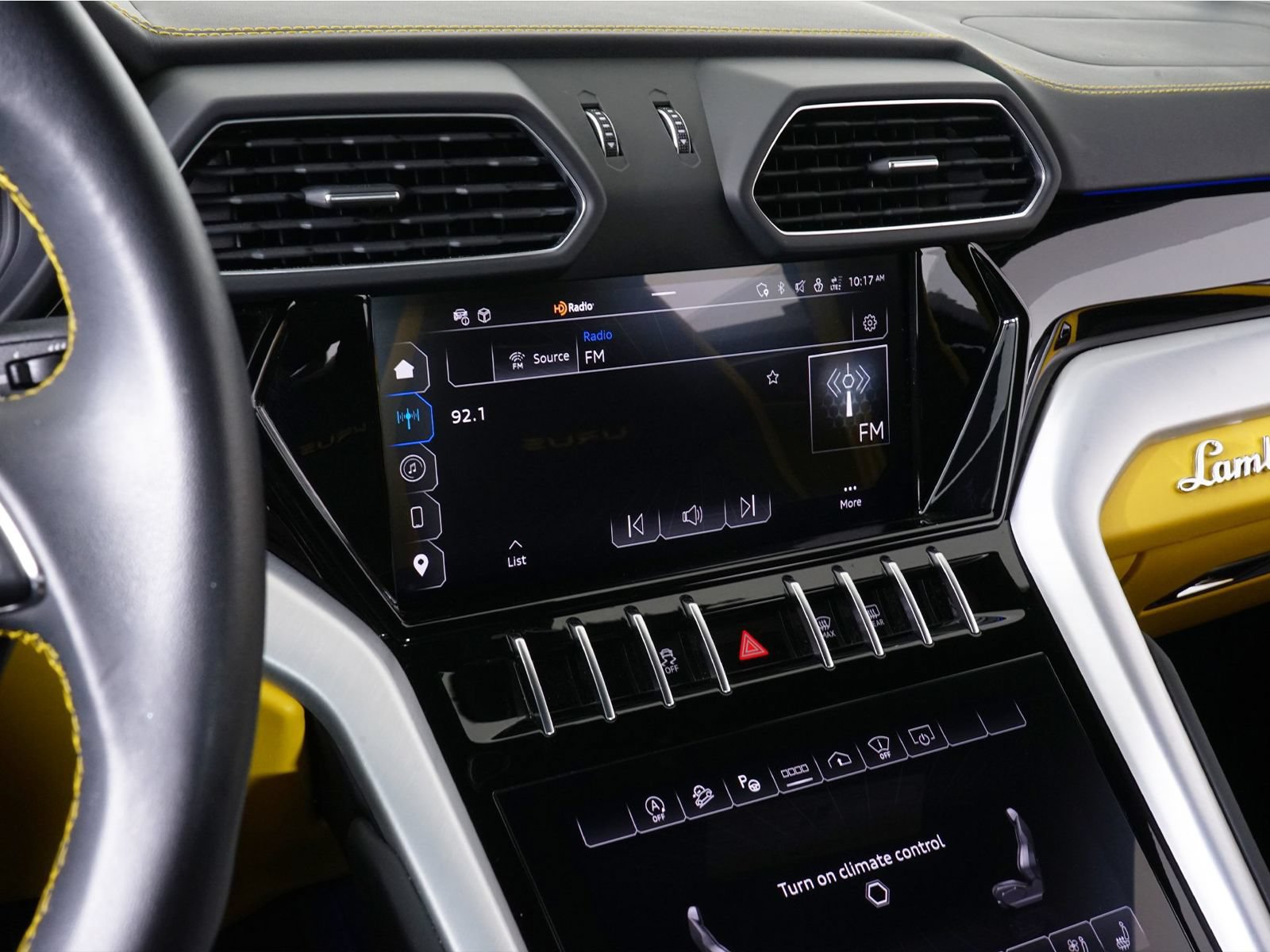 Used 2023 Lamborghini Urus S AWD/4WD image 29