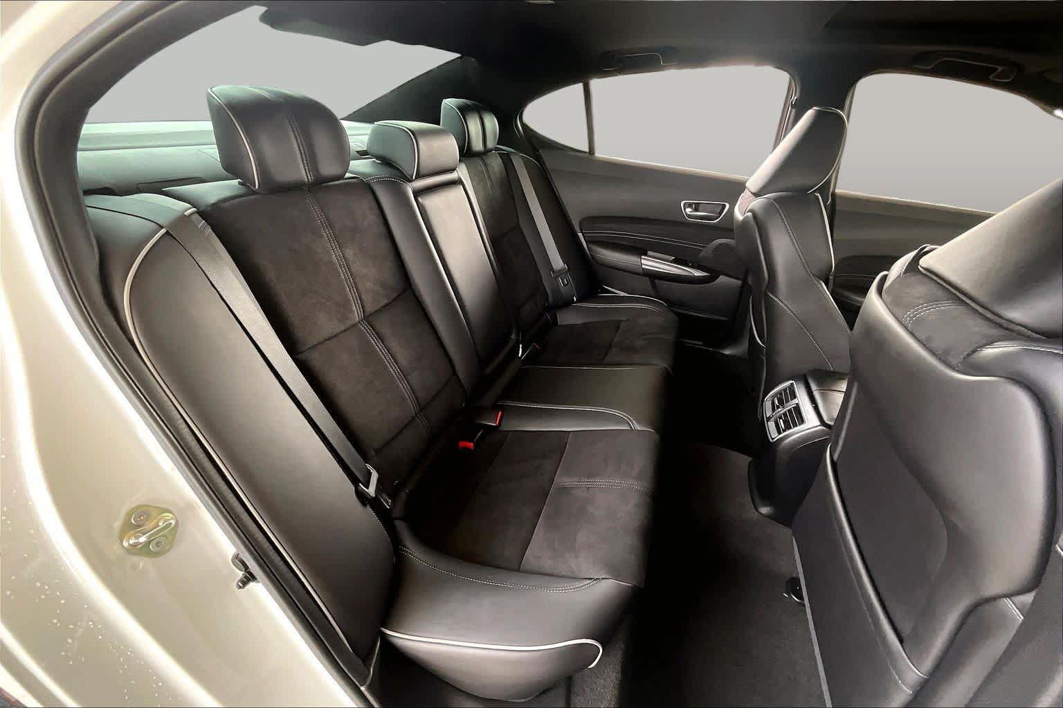 Used 2020 Acura TLX w/ Technology & A-SPEC Package FWD image 18
