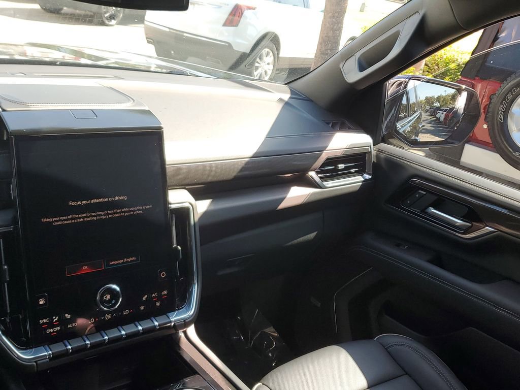Certified 2025 GMC Yukon XL Elevation AWD/4WD image 20