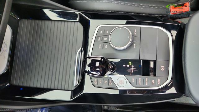 Used 2025 BMW X4 xDrive30i AWD/4WD image 51
