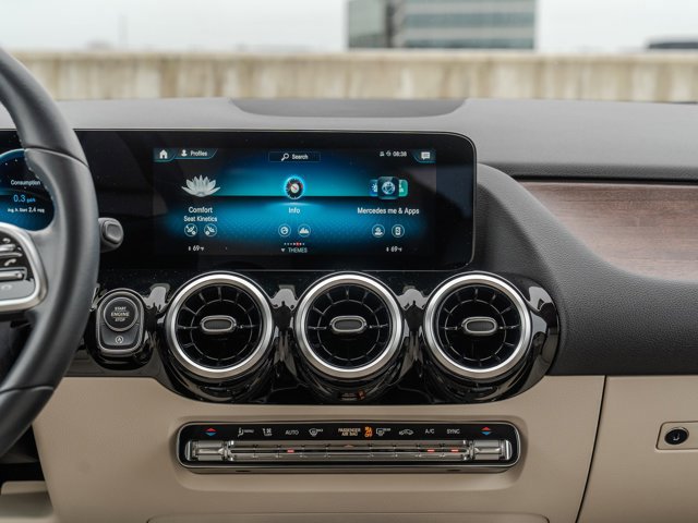 Certified 2022 Mercedes-Benz GLA 250 4MATIC image 24