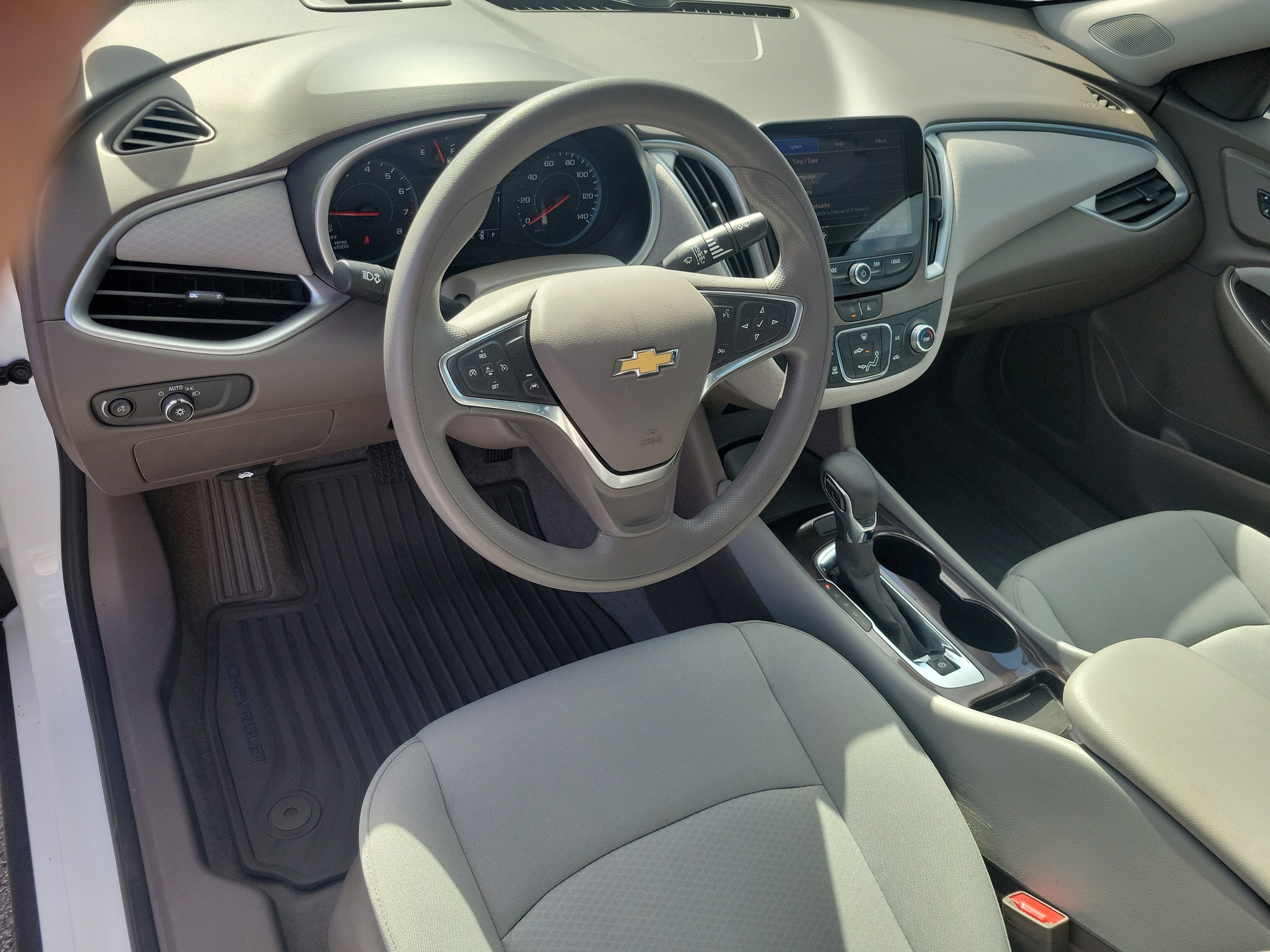 Used 2023 Chevrolet Malibu LS FWD image 18