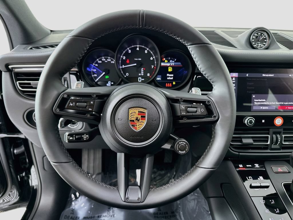 New 2026 Porsche Macan AWD/4WD image 12