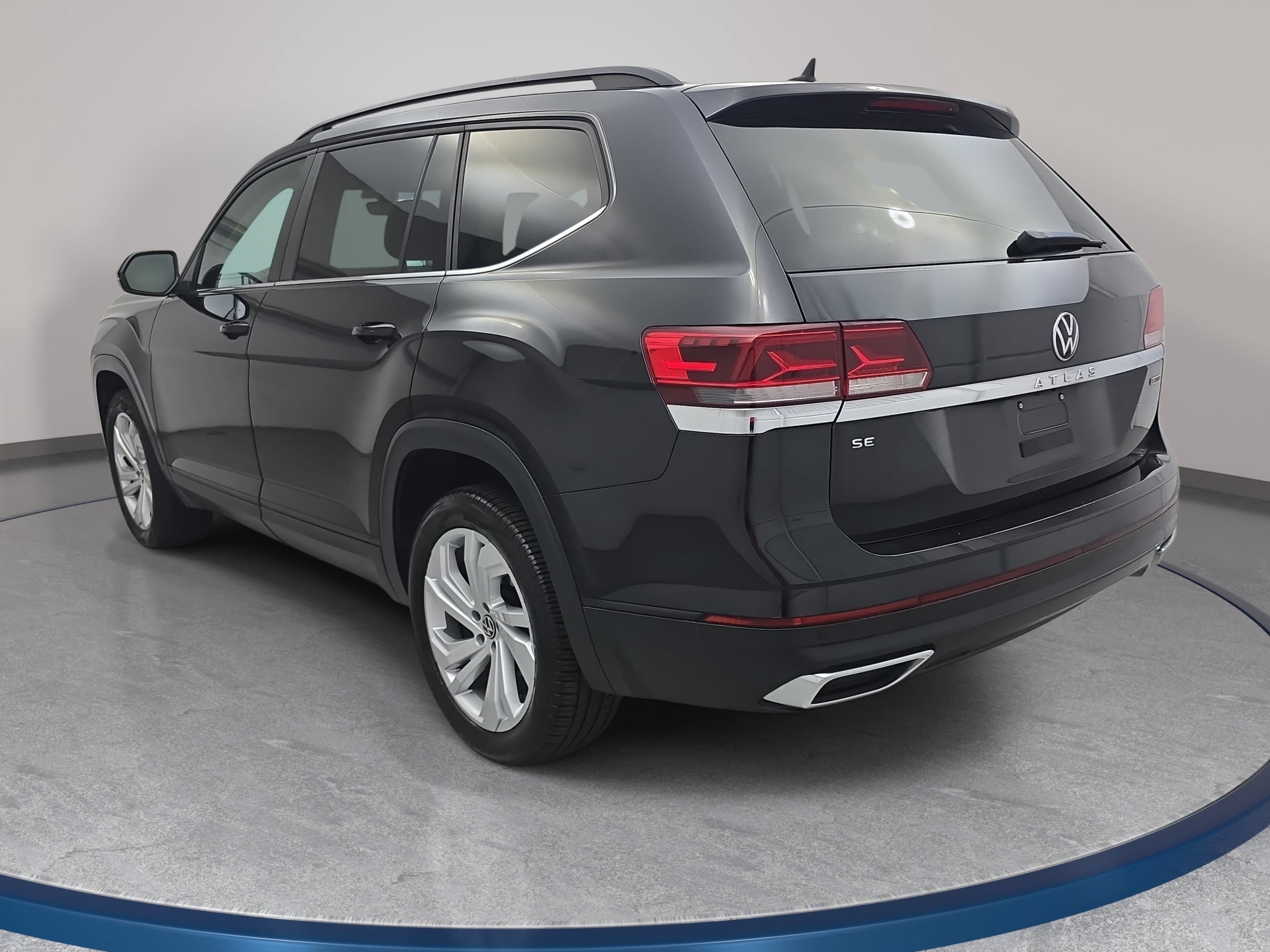 Used 2021 Volkswagen Atlas SE w/ Panoramic Sunroof Package AWD/4WD image 7