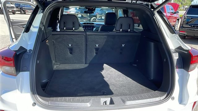 Used 2022 Chevrolet TrailBlazer RS w/ Sun and Liftgate Package FWD image 33