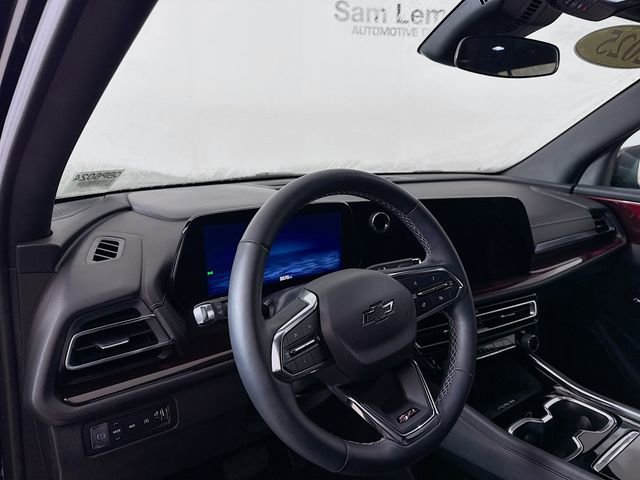 Used 2025 Chevrolet Traverse Z71 image 12