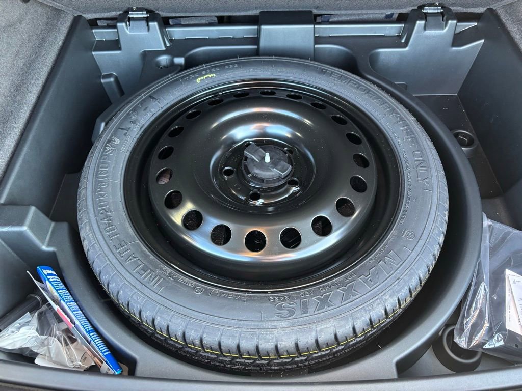 Used 2023 Cadillac XT4 Premium Luxury image 12