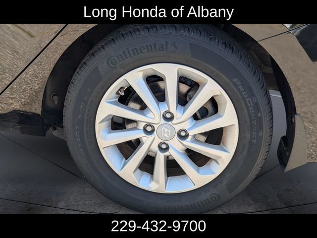 Used 2022 Hyundai Accent SEL FWD image 11