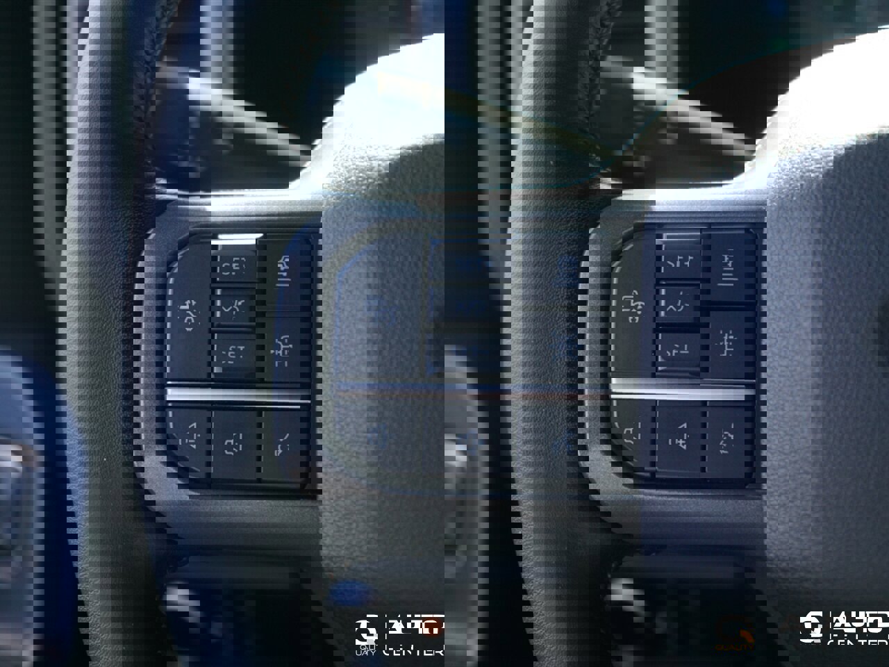 Used 2023 Ford F150 Lightning Lariat image 19